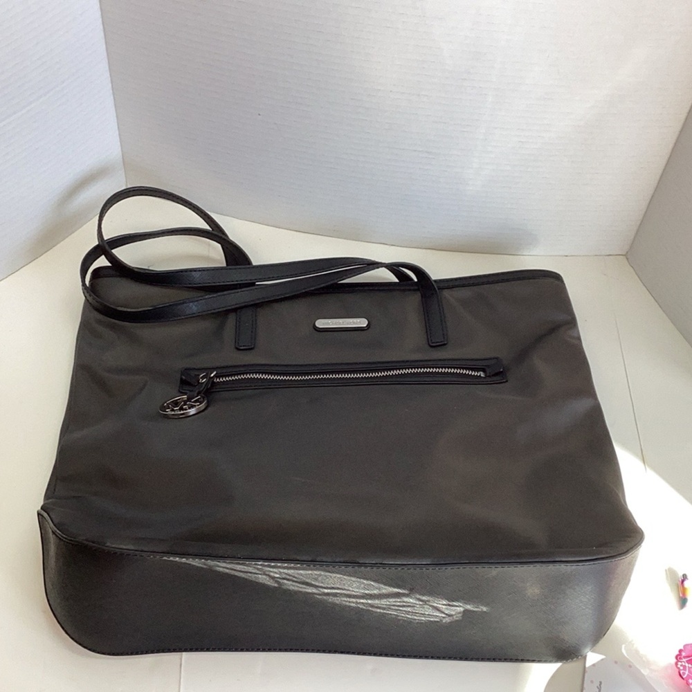 Michael Kors Kempton Nylon & Leather Tote Bag in Gray and Black IS2